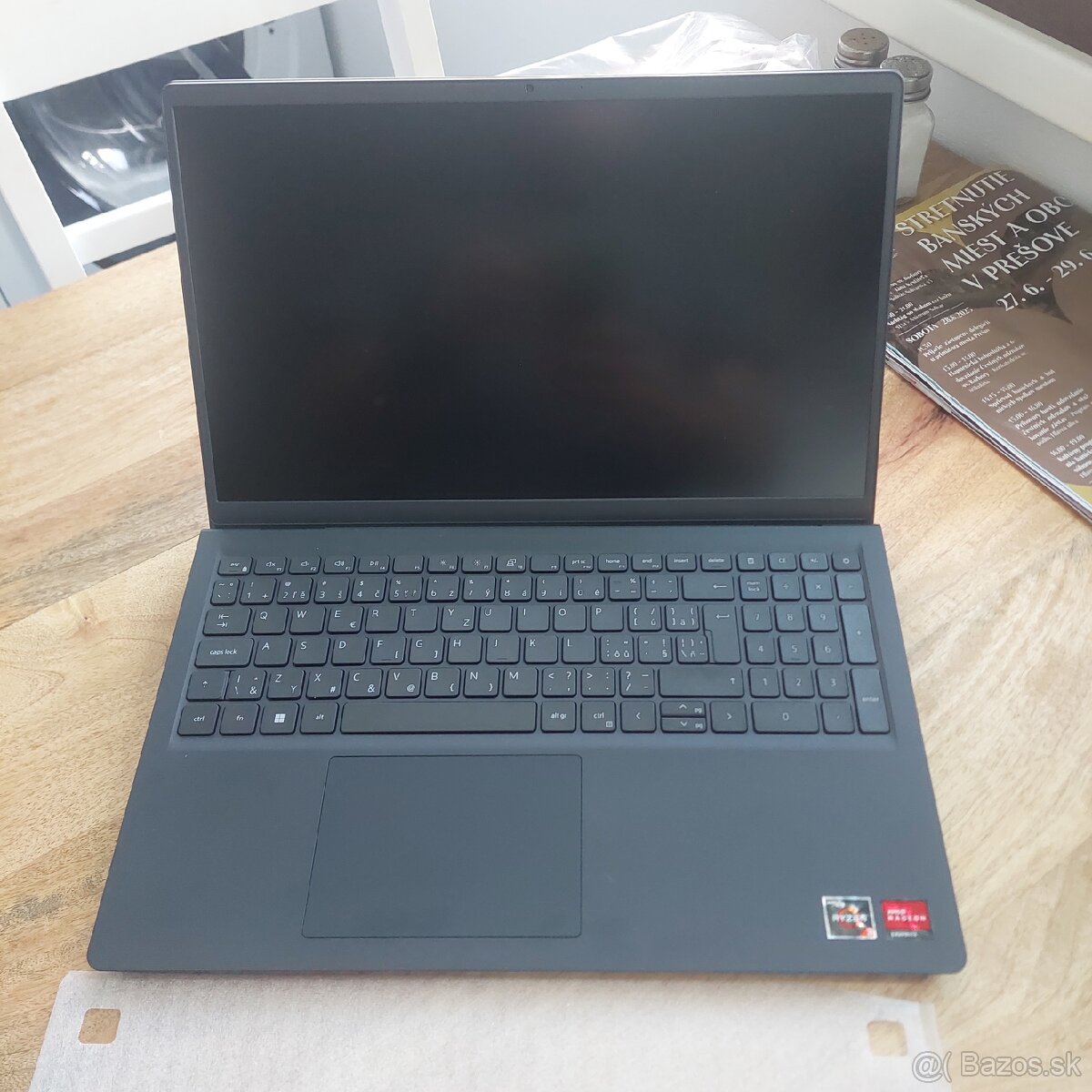 Predám nepouživaný notebook Dell 15 vostro 3515
