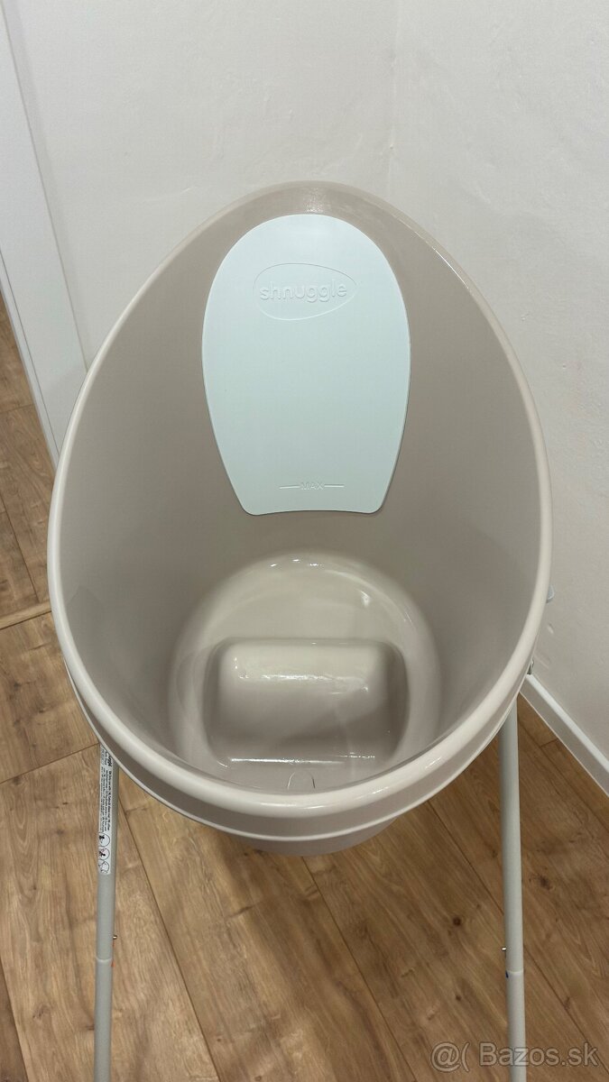 SHNUGGLE vanička Taupe + stojan