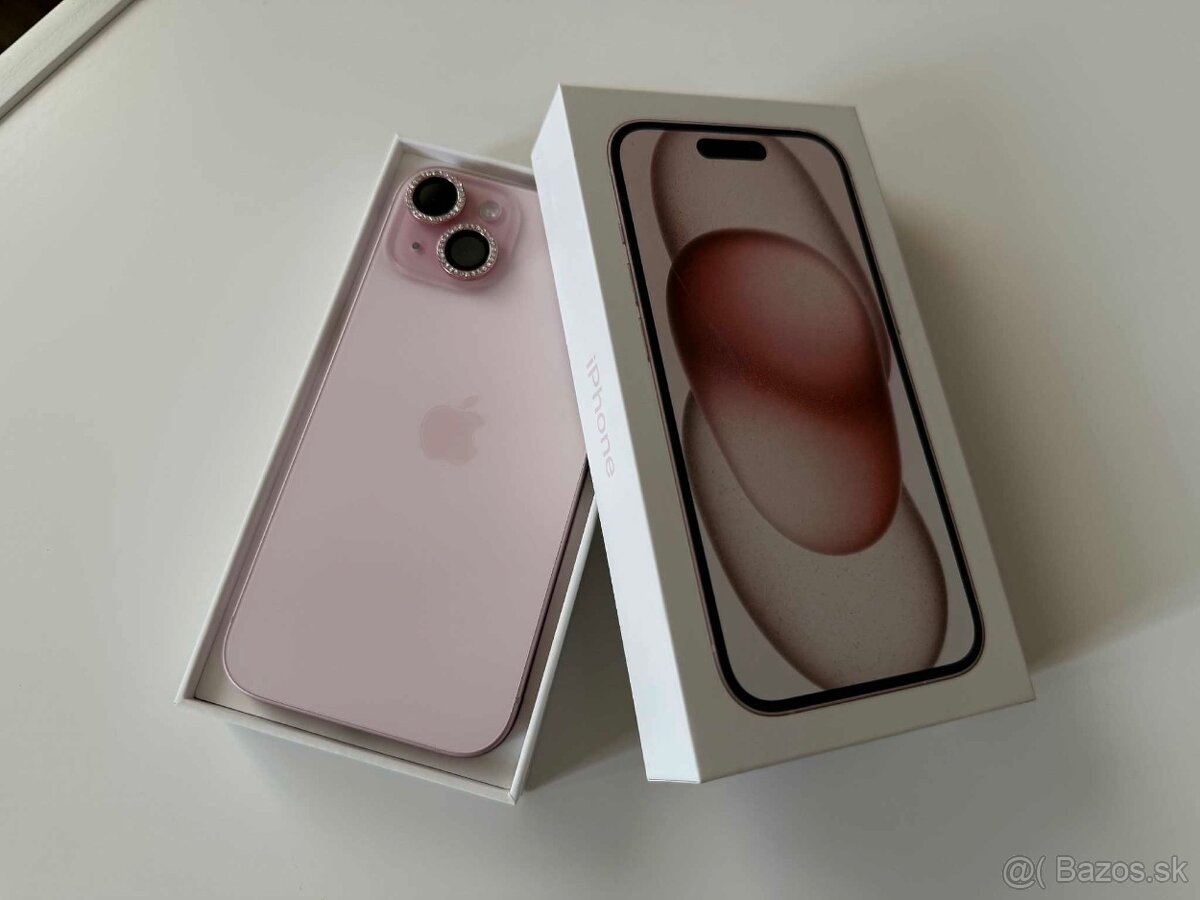 iPhone 15 Pink