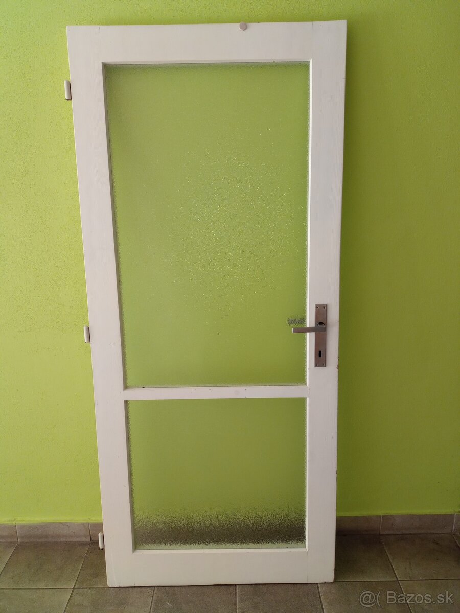Presklene drevene dvere sirky 80cm zo stareho bytu