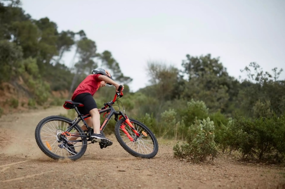 Predám juniorský HT bicykel 26"
