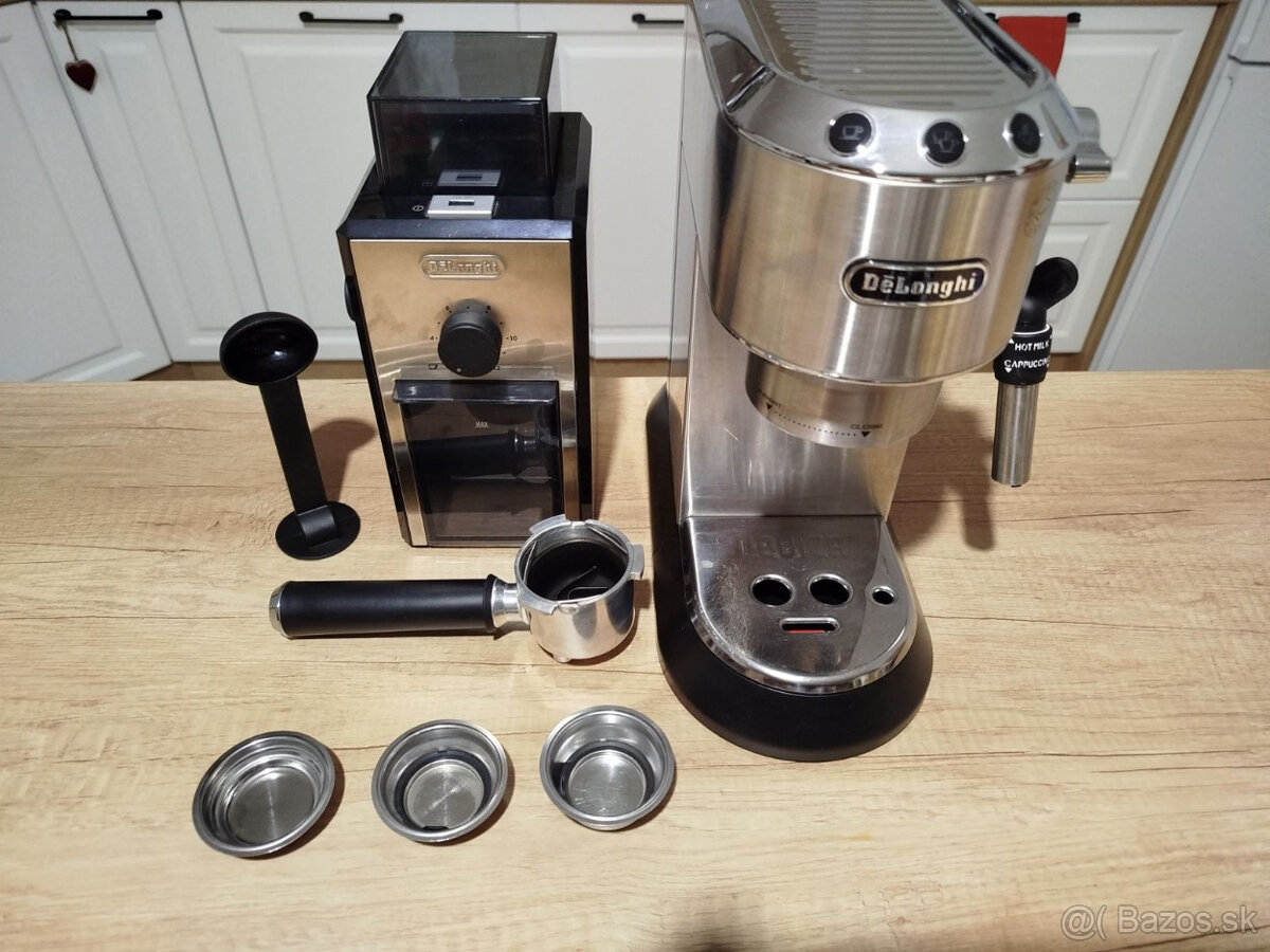 Kavovar DeLonghi EC685.M
