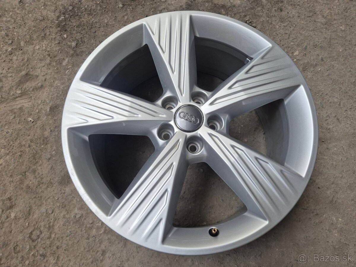 5x112 r19 ET45 x 8J elektróny originál AUDI