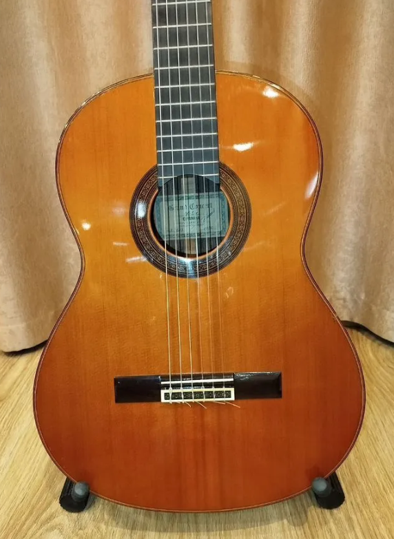 Yamaha GC-5s (masívne drevo, Japonsko 1980)