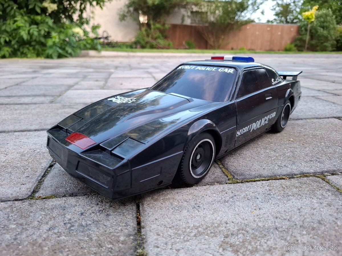 Stará hračka policajné auto