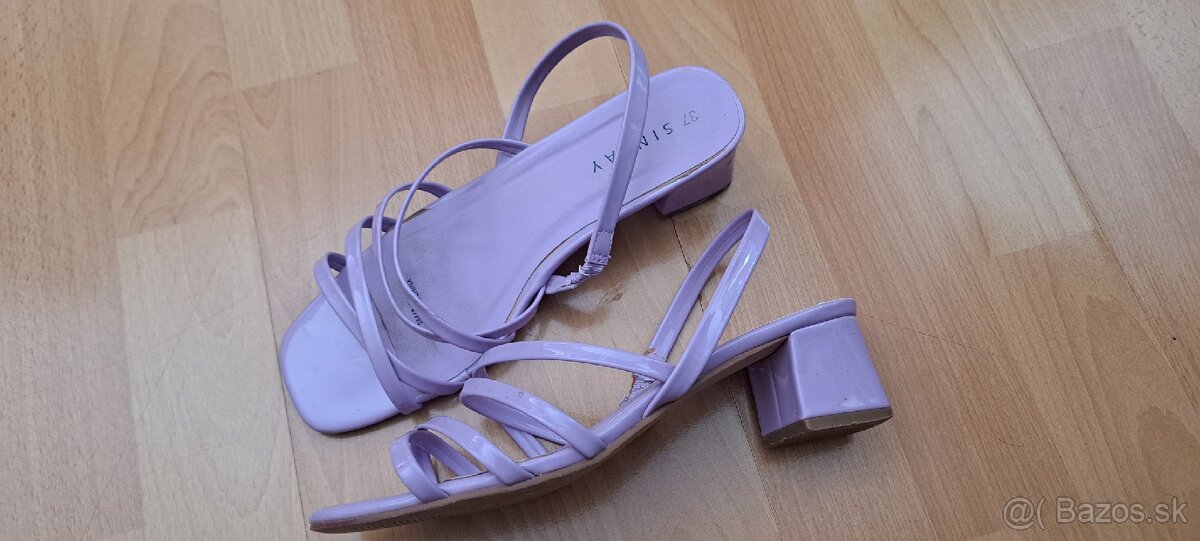 Fialove sandalky 37
