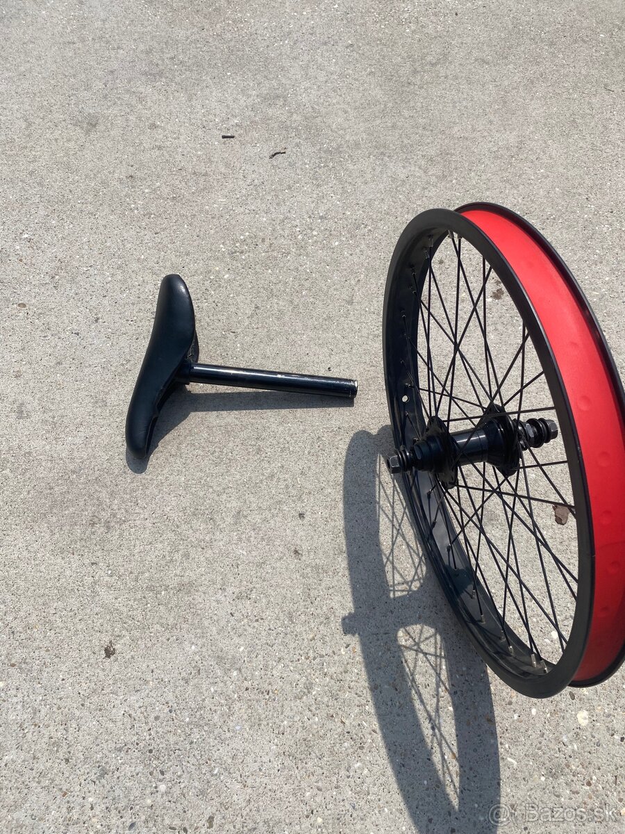 Zadne bmx koleso + bmx sedanka zadarmo