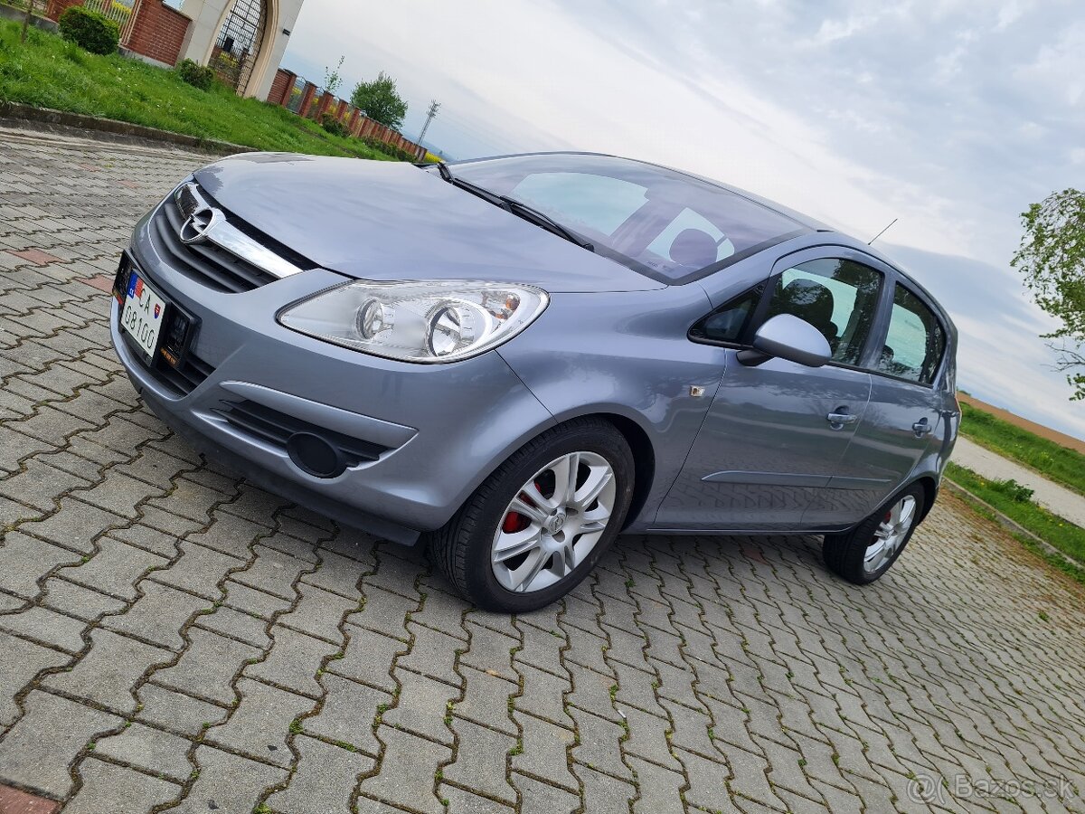 OPEL CORSA D 1,0 ECOTEC iba 59 000 KM