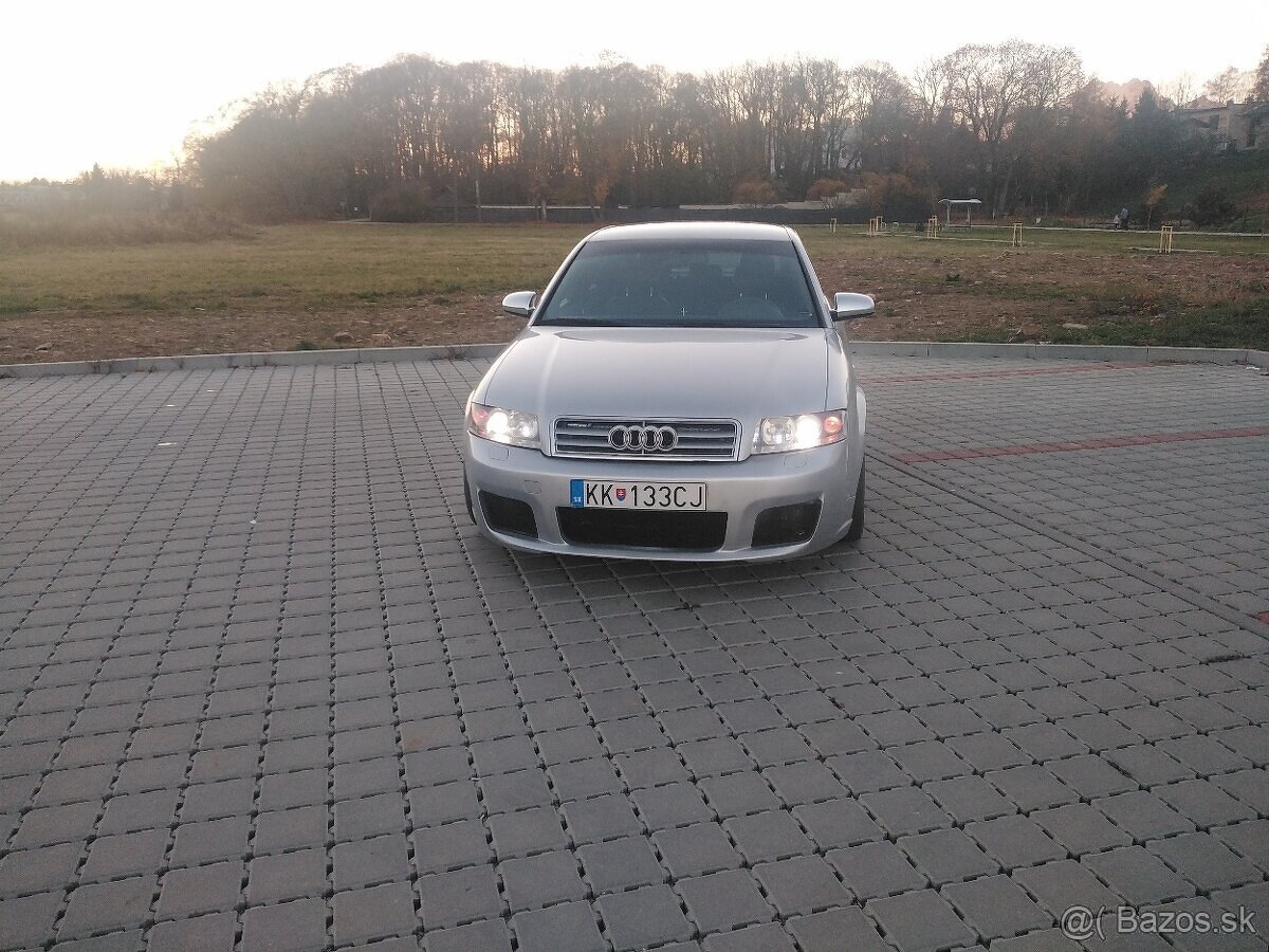 Audi a4b6 quatro.