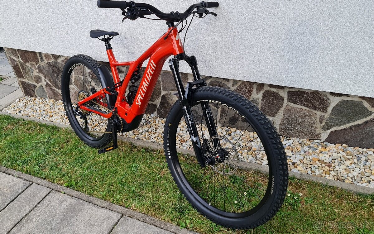 Specialized Turbo Levo XL – Kopa nových dielov z Gen4 Turbo