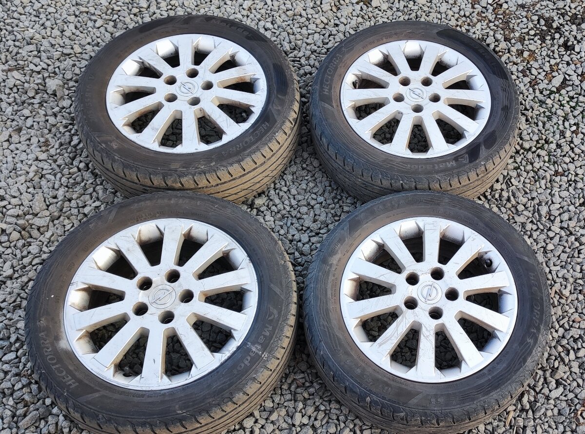 Disky a letne pneu 4x100 a 5x110 R16 205/55 GM Opel