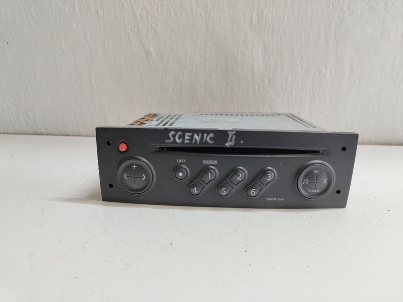 Autorádio Renault Scenic II 8200300858 30€