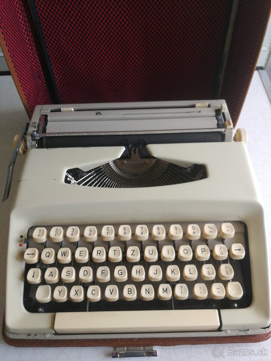Písací stroj Maryca