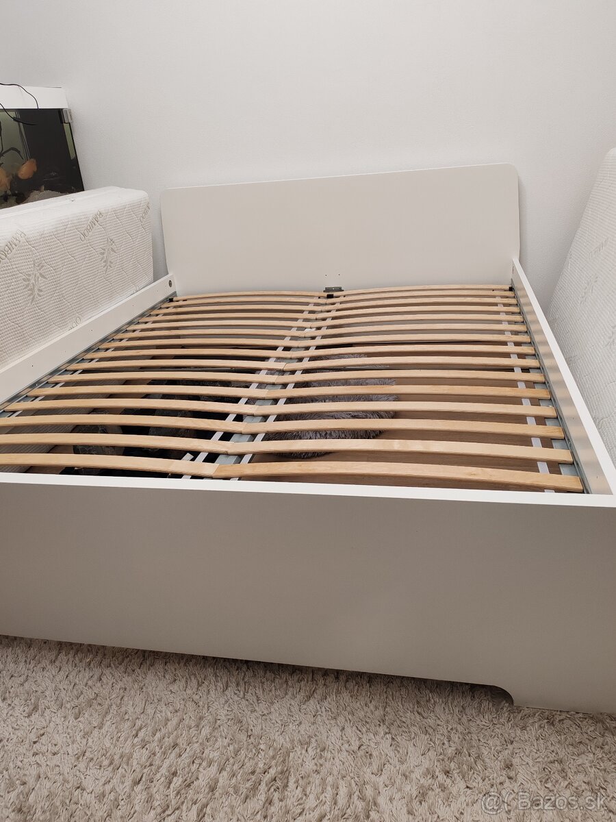 Predám manželskú postel 160x200