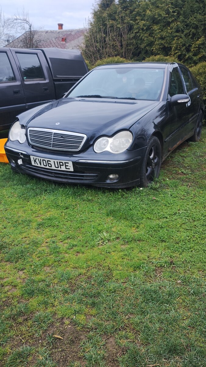 Mercedes-Benz W203 (Diely)