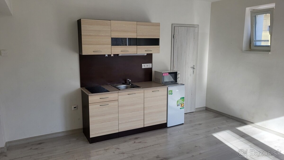 Prenájom, garsónka, Nemčianska cesta, Nemce, Banská Bystrica