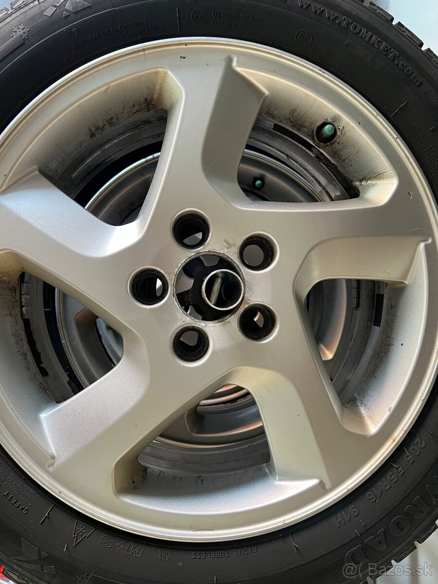 Elektróny na Volvo v 50