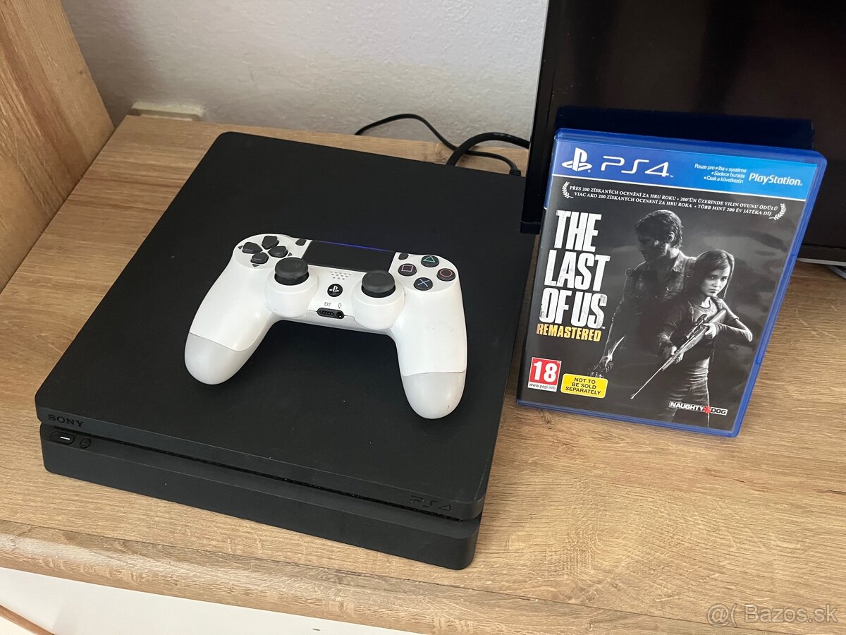 Playstation 4 Slim s ovládačom +Hra
