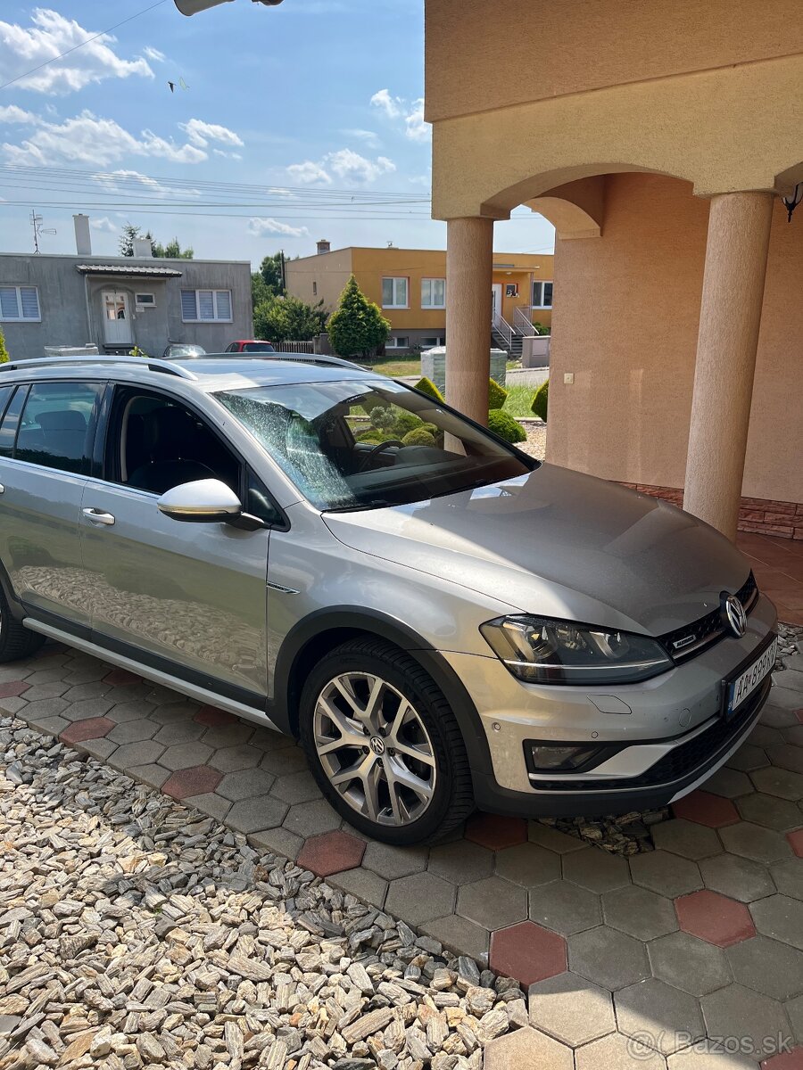 Volkswagen Golf Alltrack