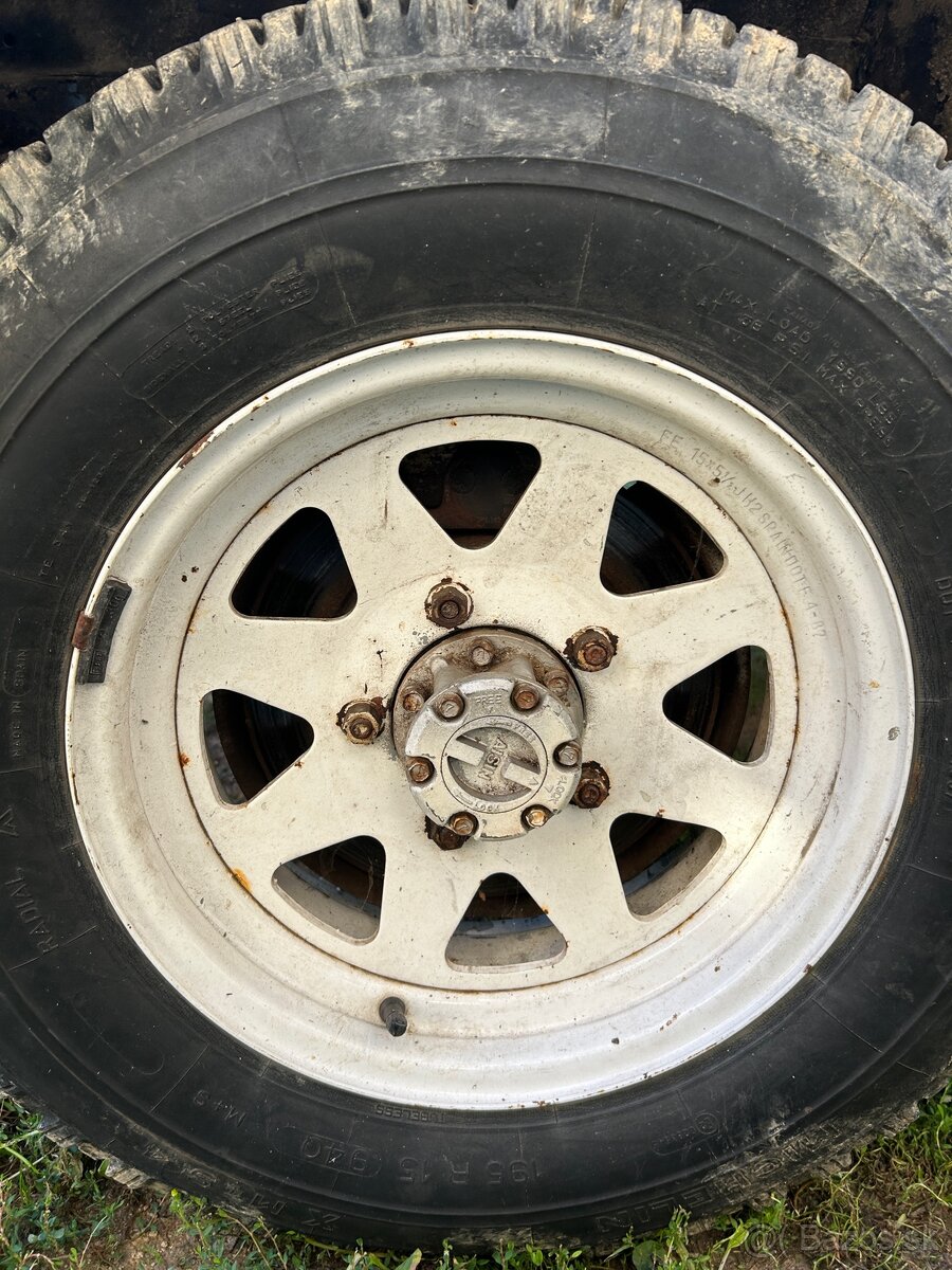 195/70 r15