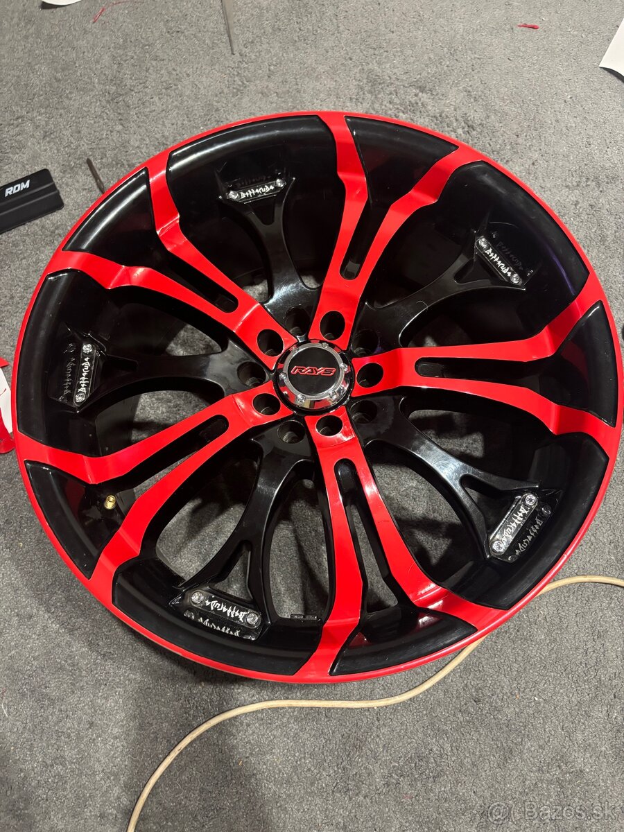 Tzuname Barracuda Red/Black