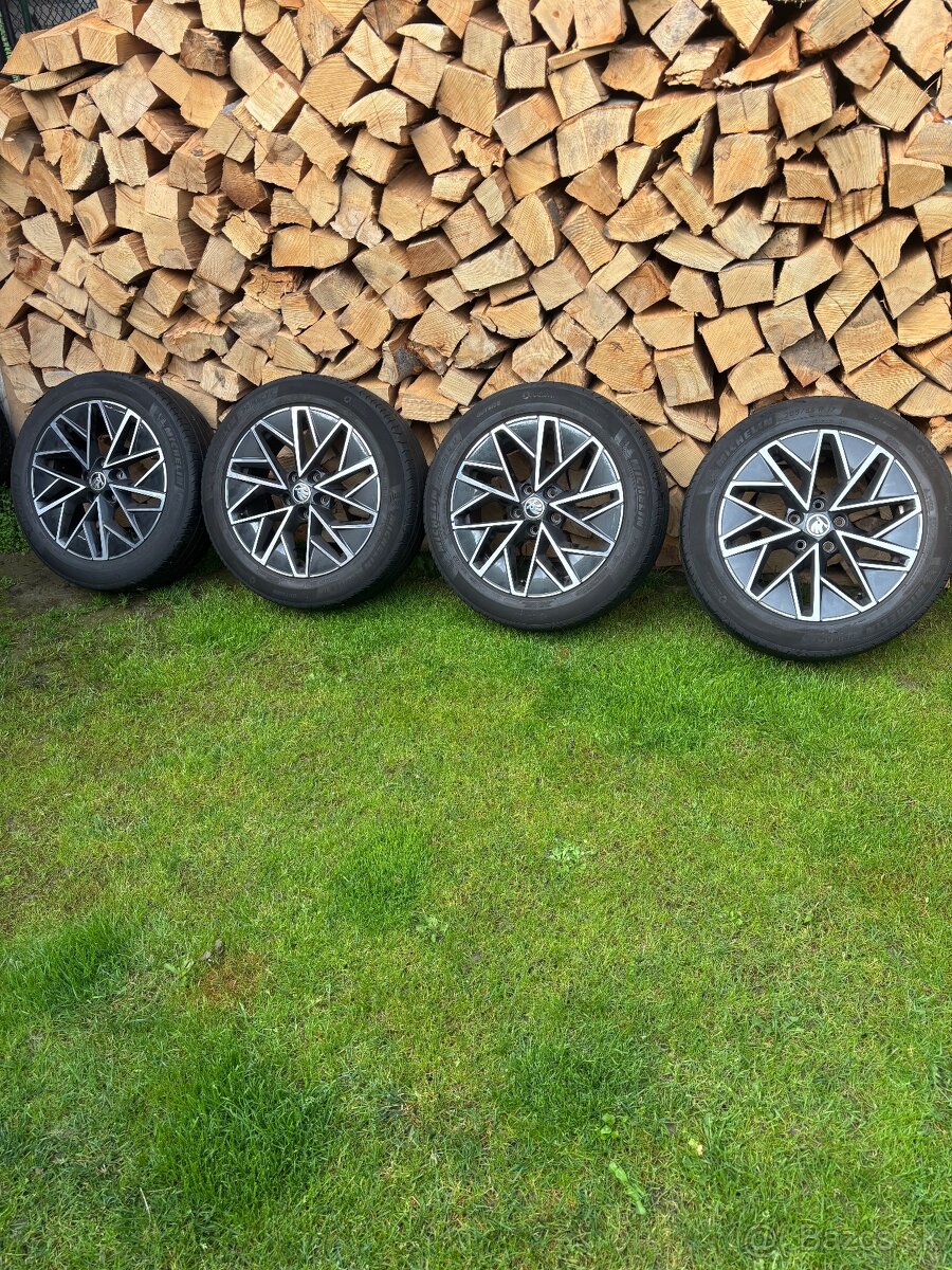 Elektrony Škoda 205/55 r17