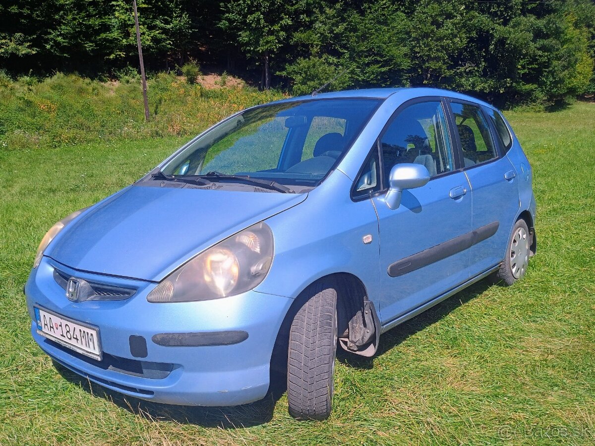 Honda Jazz 1.2 benzín – r.v. 2004, úsporné a spoľahlivé auto