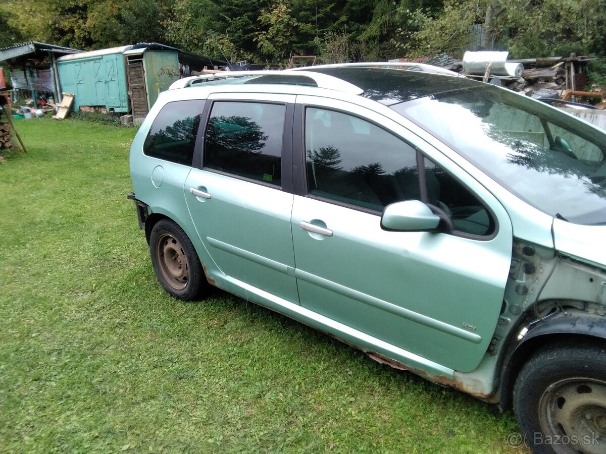 Peugeot 307 sw predné práve zadné prave 30e kus