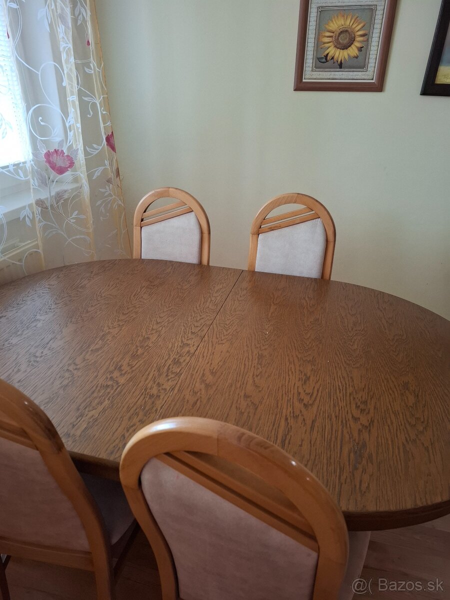 Kuchynský stol
