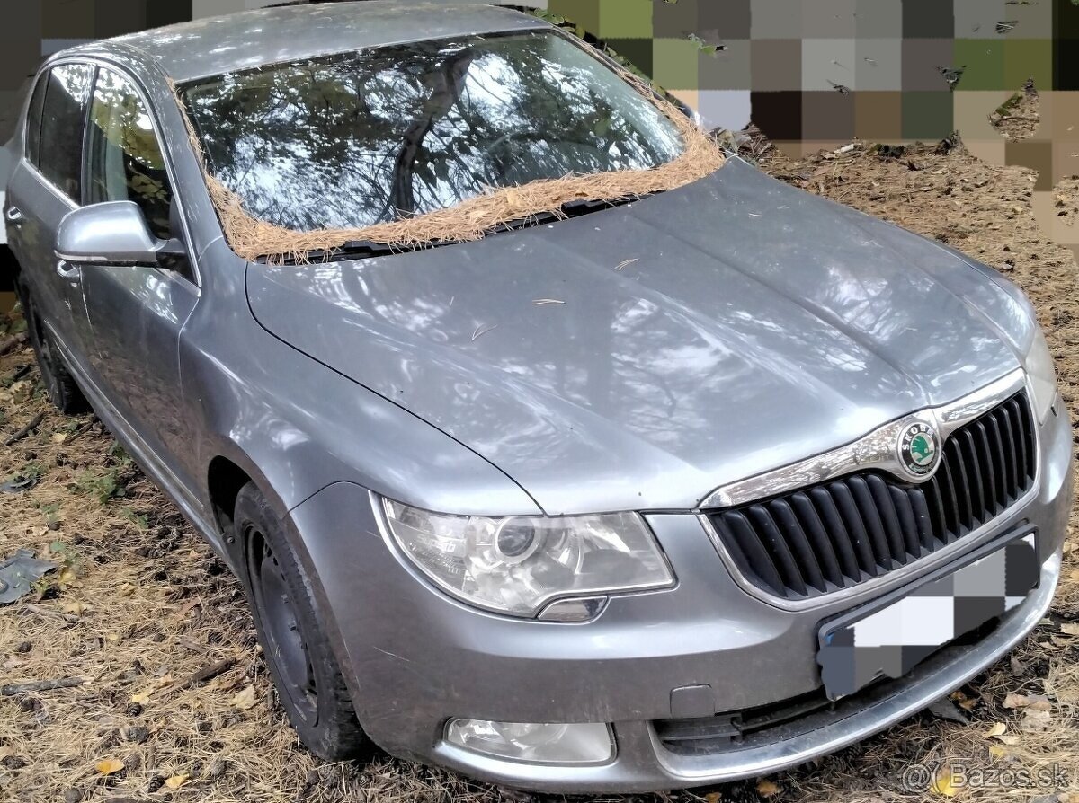 Škoda Superb II 2.0 TDI 2010 predám svetlo, KAPOTA, NÁRAZNÍK
