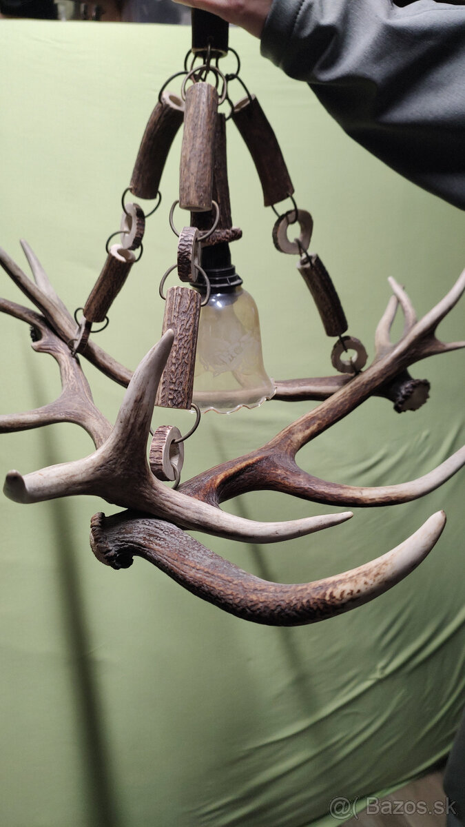 Predám luster a lampu z parožia