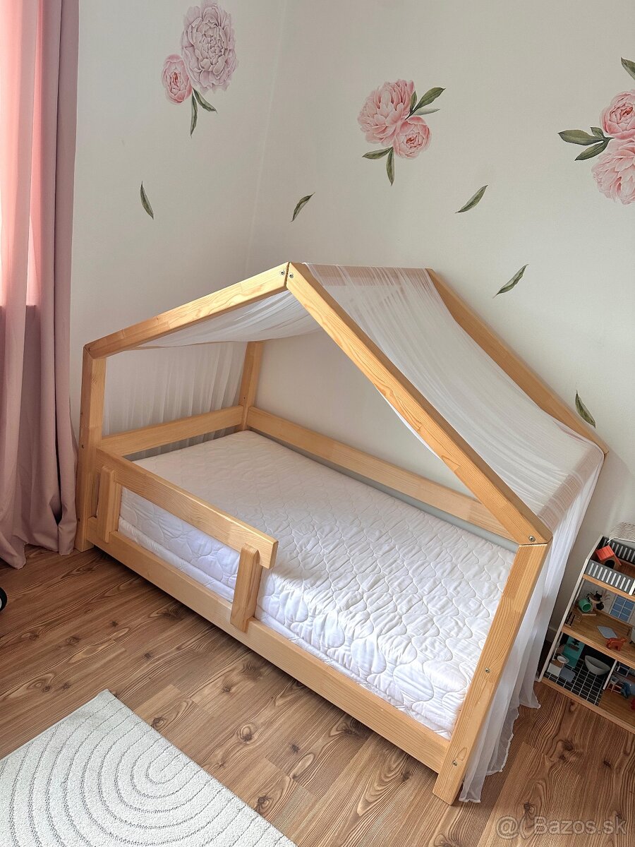 Detská posteľ domček so zábranou 90x160