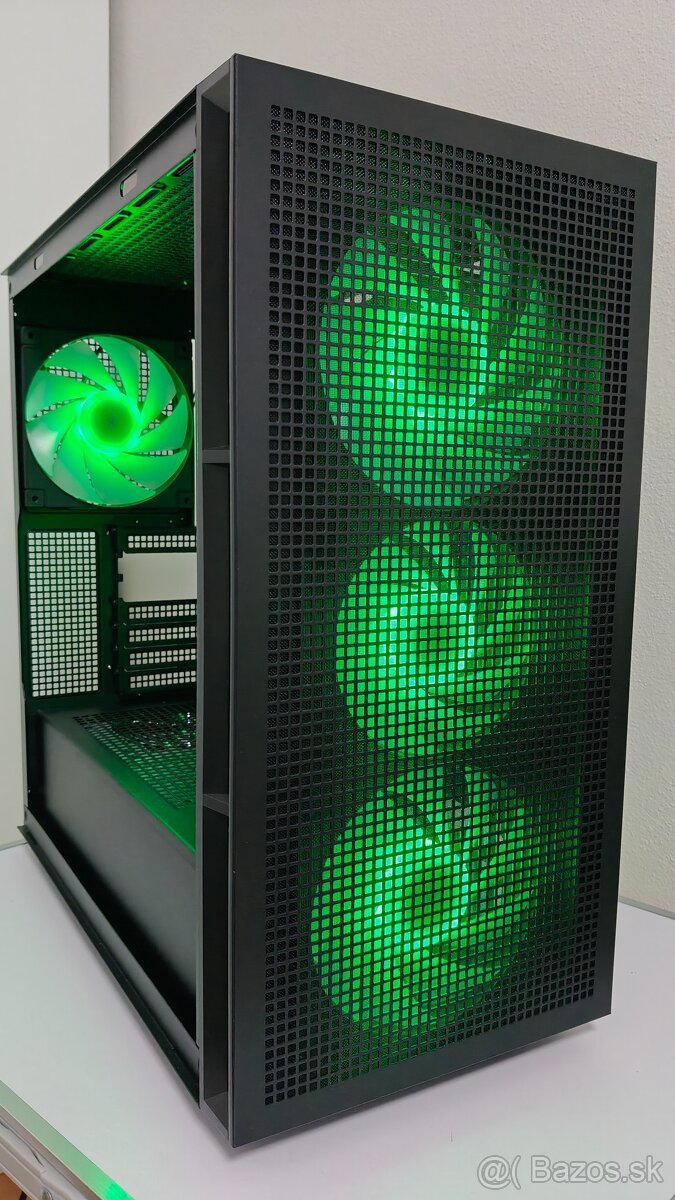 Deepcool CH560 pc skrina