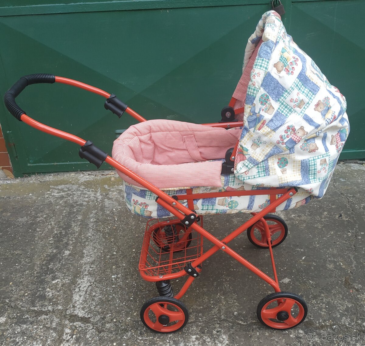 Detskyý očík pre bábiku