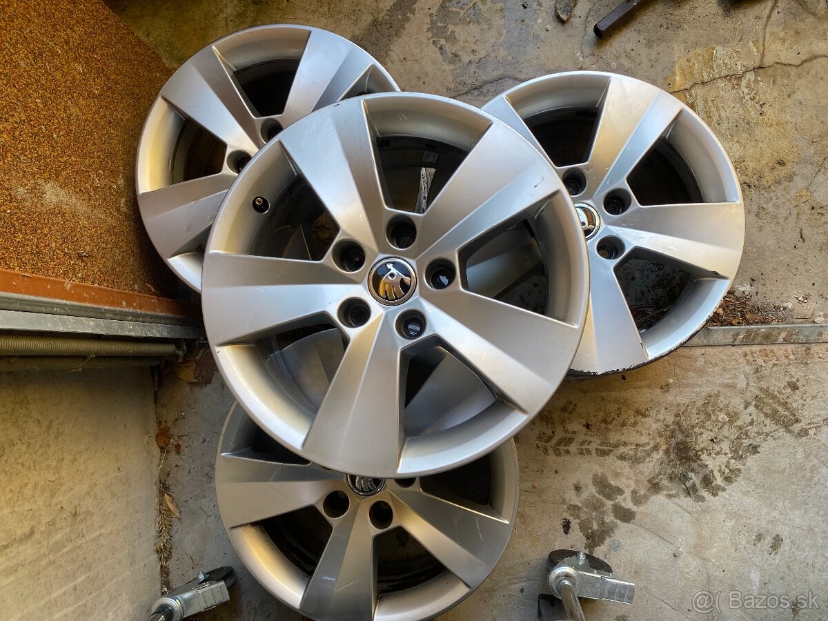ŠKODA DISK R16