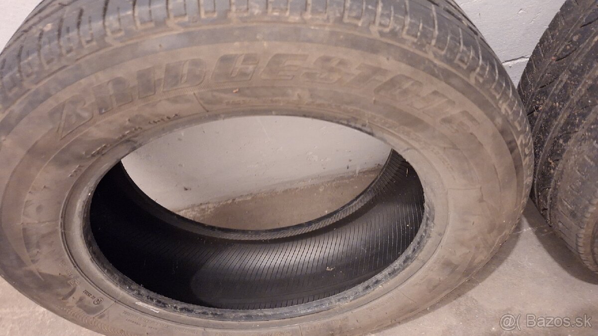 Pneu Bridgestone 225x60 r17