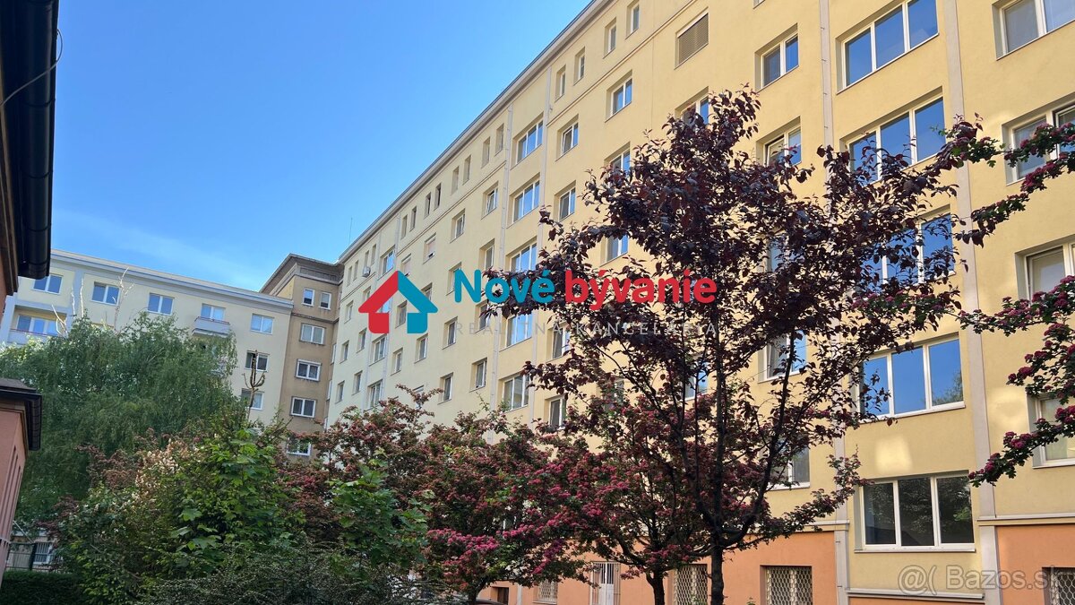 Pripravený na predaj zariadený 3 izb. byt s balkónom - dreve