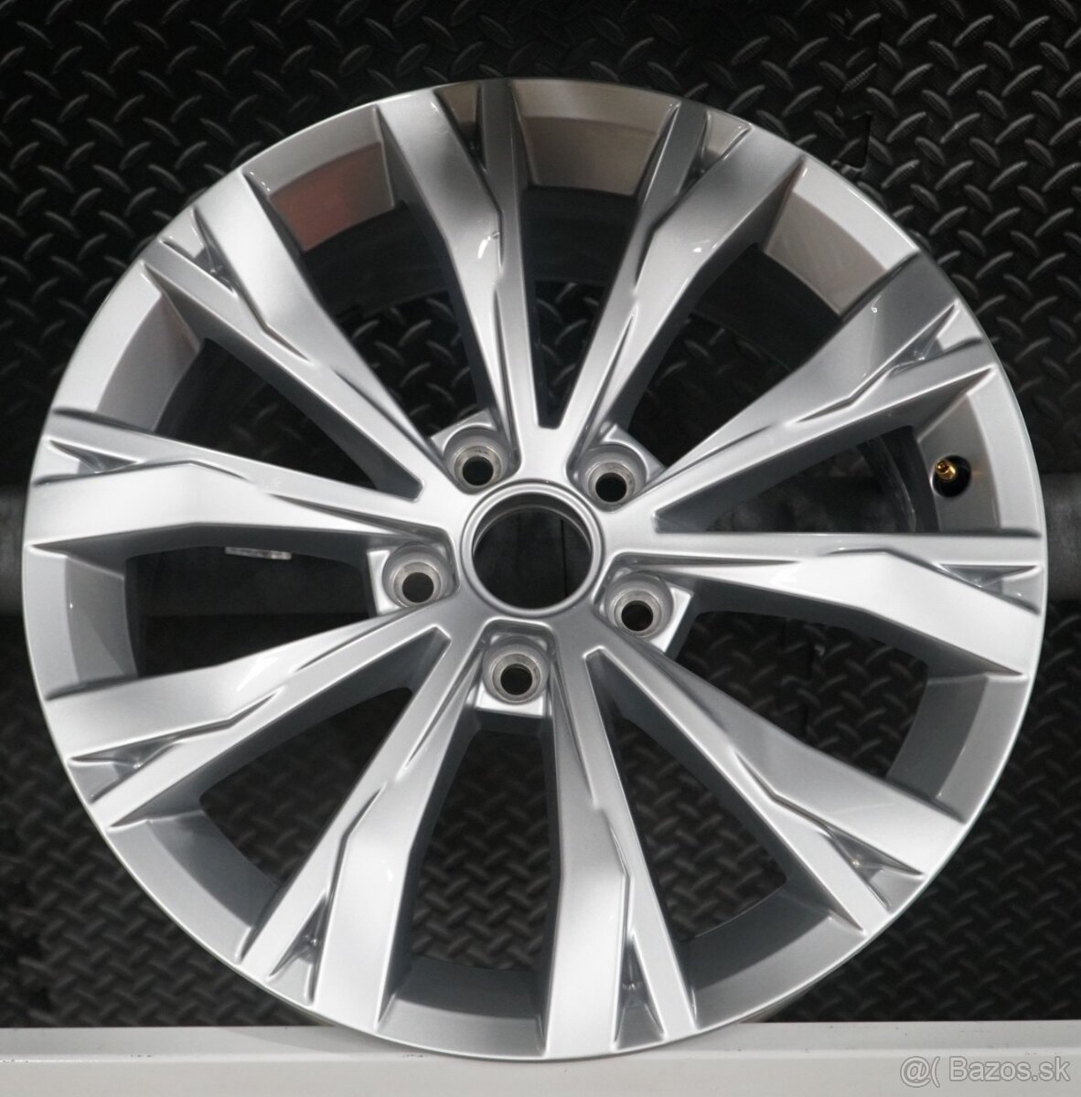 Disk Volkwagen 7JxR17 5x112 ET40
