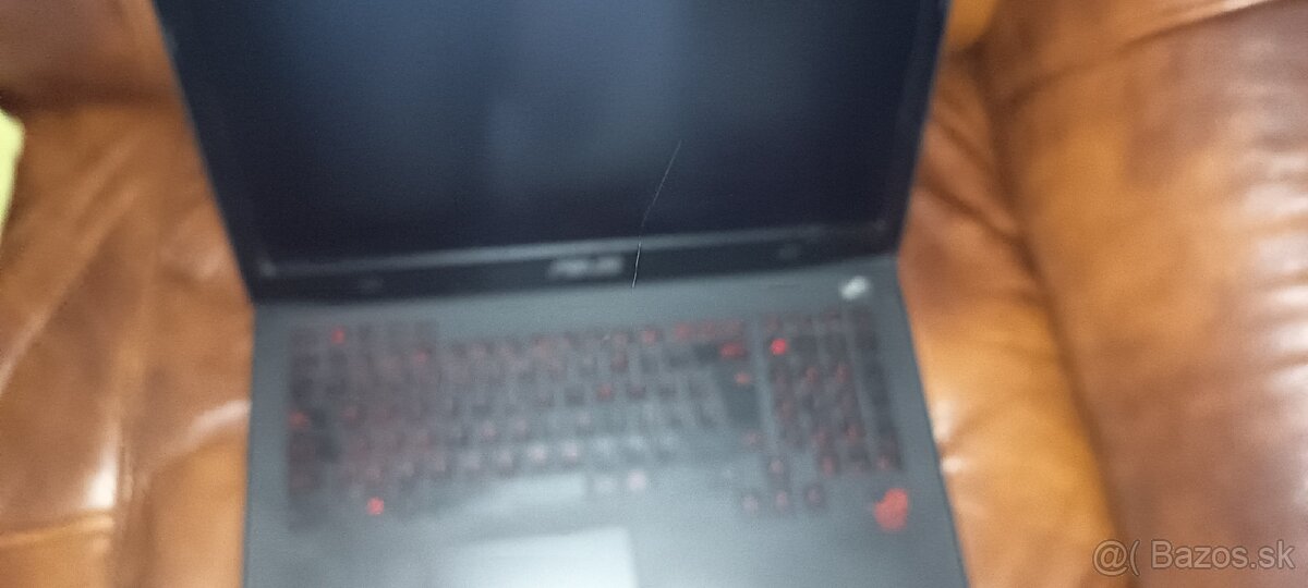 Predám starší herný notebook Asus G751JY