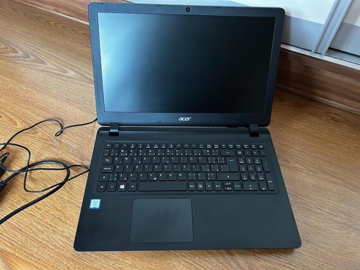 Notebook Acer-Výborný stav