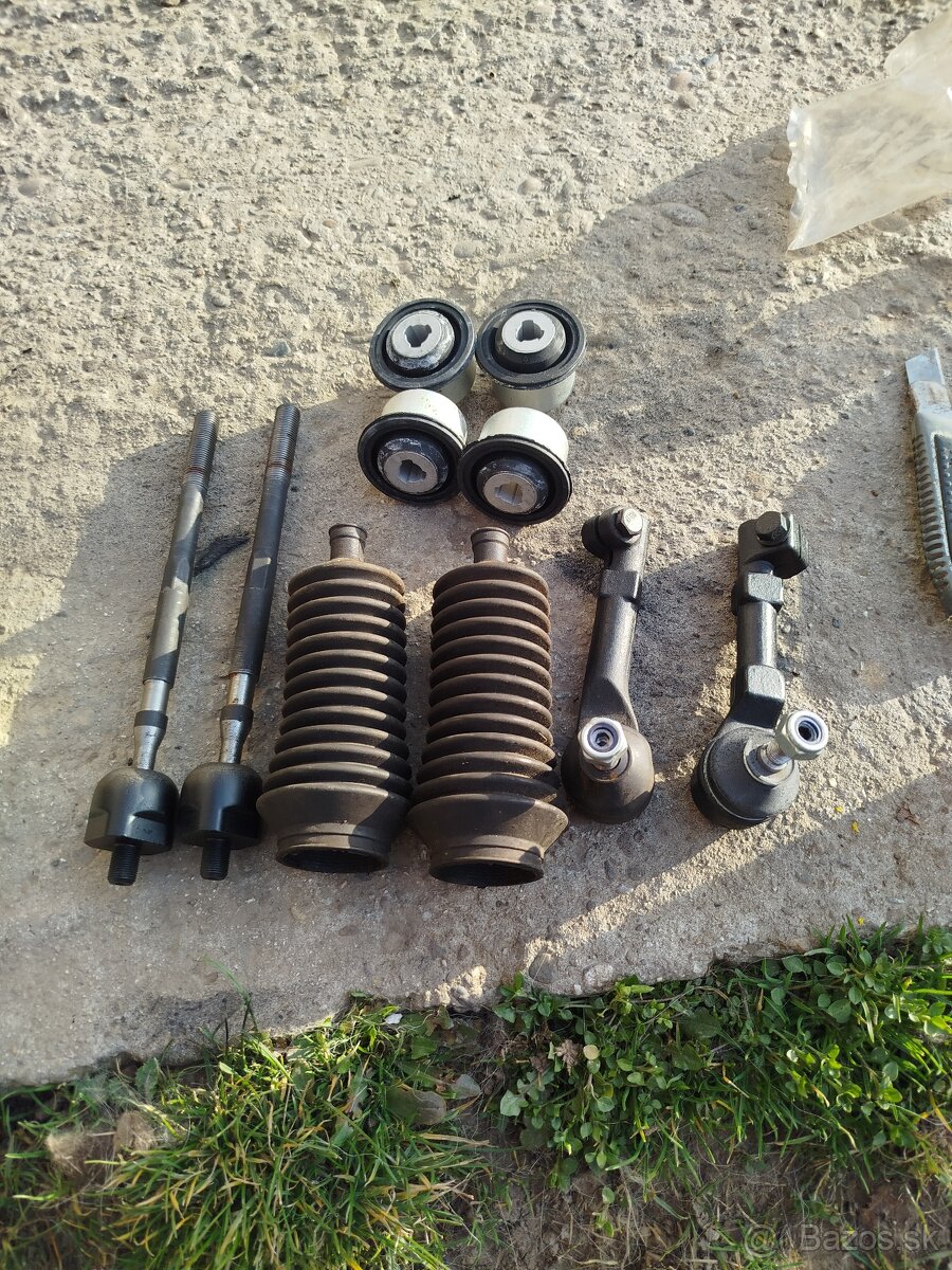 Predám na Renault Clio 2 diely.prednej nápravy