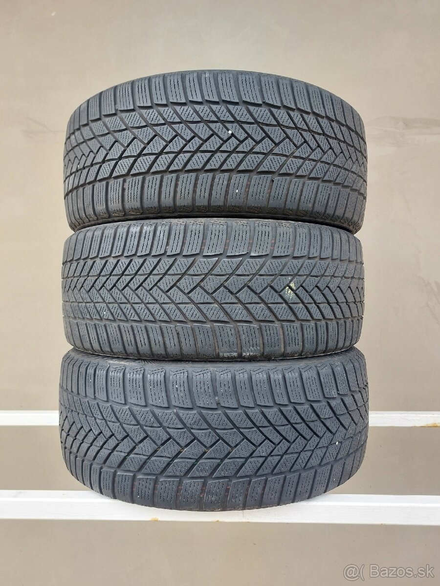 Zimné pneumatiky 235/45 R18 DOT4322
