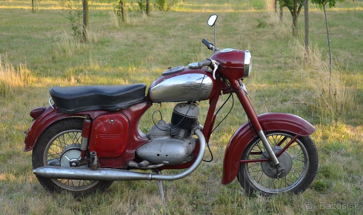 🏍️ JAWA 250 typ 353 "Kývačka" s TP