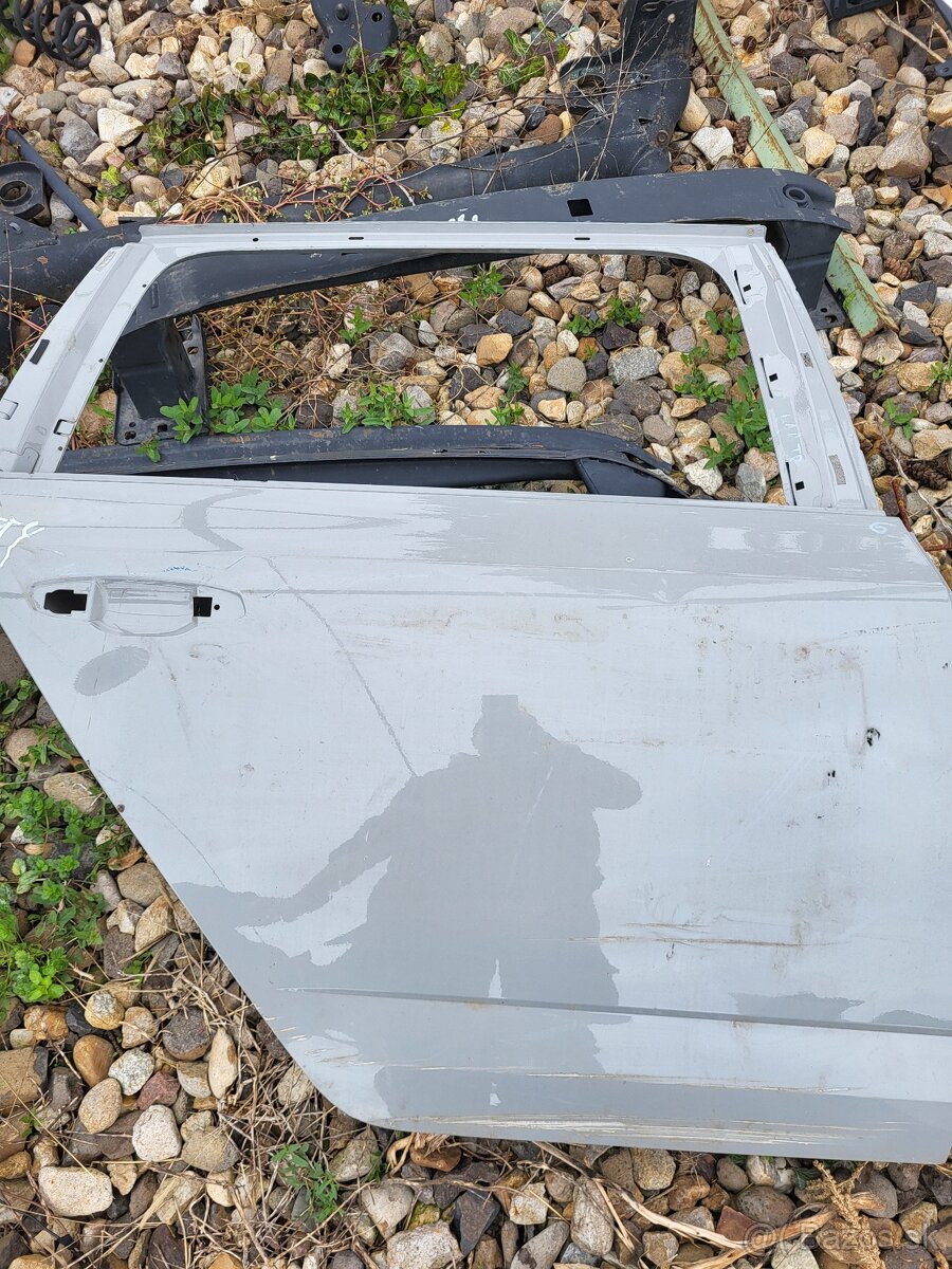 Skoda octavia 3 III combi zadne prave dvere