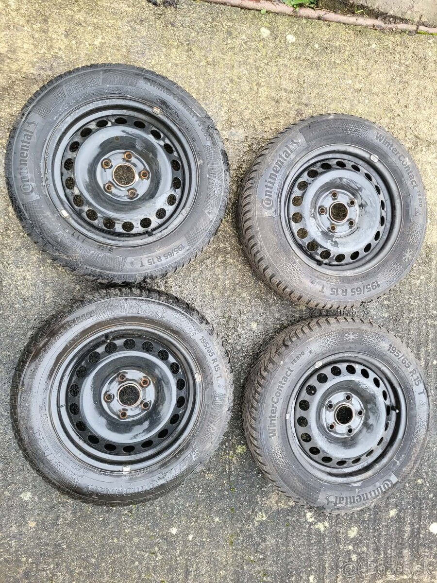 Predám zimné pneumatiky 195/65 r15 na diskoch