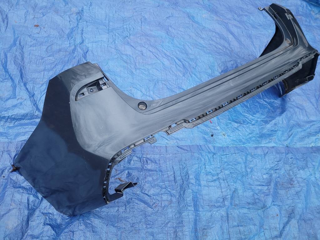 HYUNDAI I30 COMBI ZADNY NARAZNIK