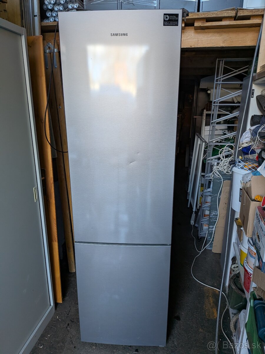 Chladnička s mrazničkou Samsung