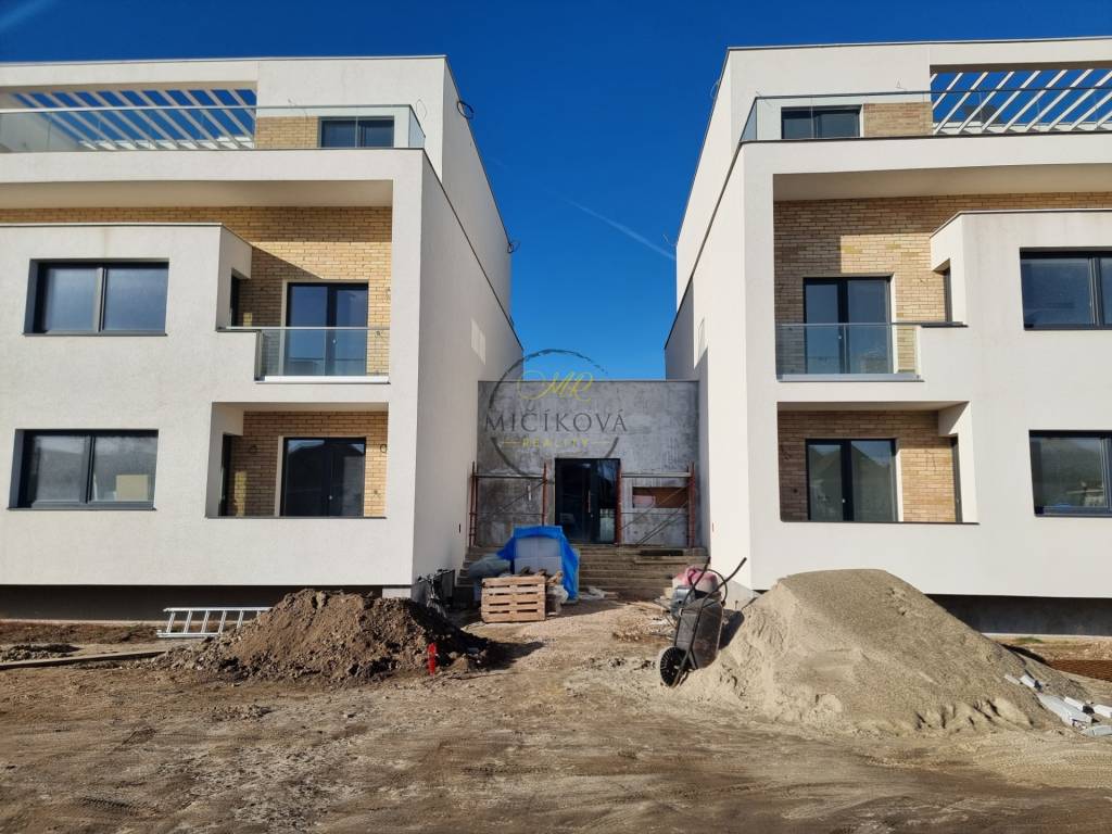 Predáme 2-izb. terasový apartmán v novostavbe, PANSKÉ POLE,