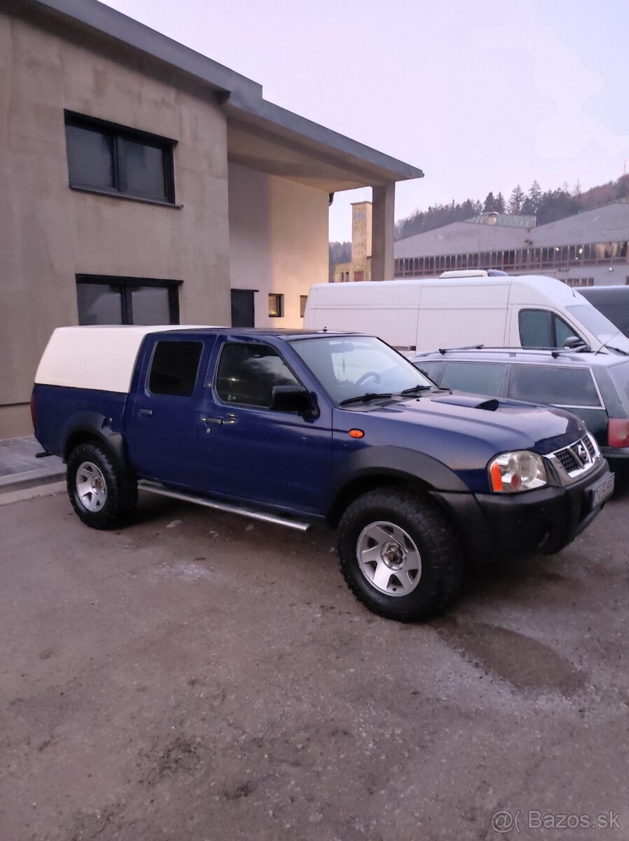 Predám Nissan Navara d22 2.5 98 kw