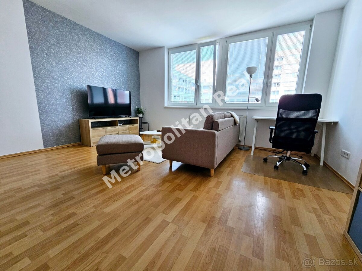 Kompletne zariadený 2 izbový byt v Koloseu s parkovaním